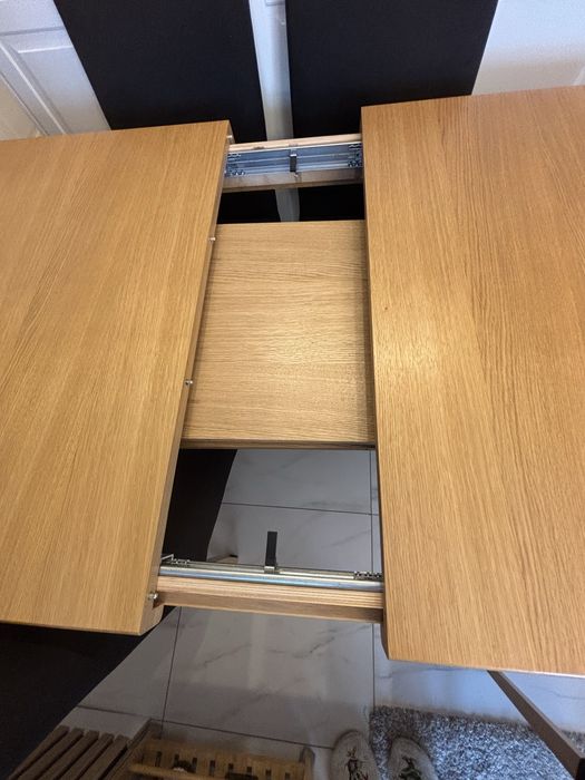 Stol i krzesla do jadalni