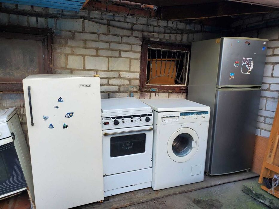 Продам холодильник та стіралку