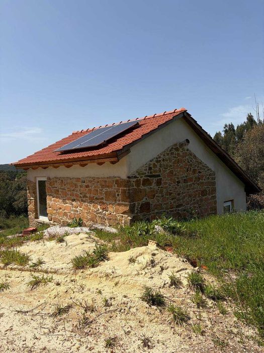 Casa isolada no centro de Portugal – solar, poço e total tranquilidade
