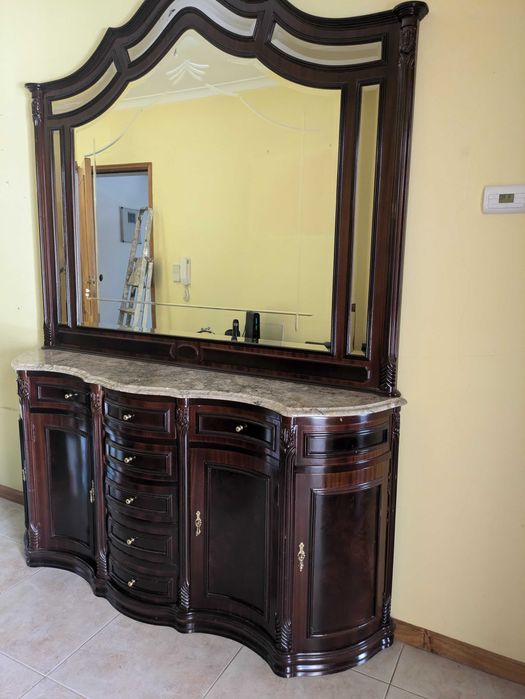 Aparador de Madeira Usado