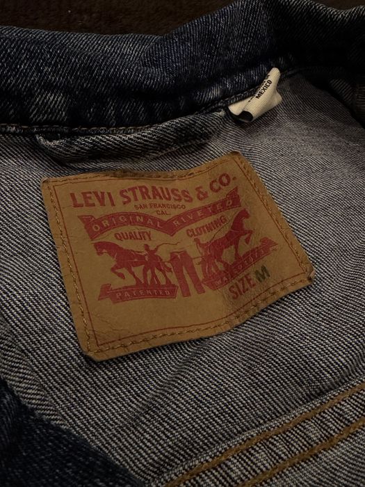 Джинсова куртка Levi's Trucker M синя Made in Mexico як нова