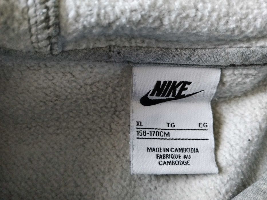 Sweats Nike e Fila T16A