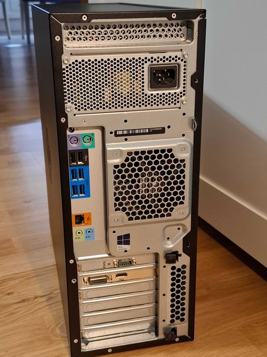 Komputer HP / i7-6720 / 32GB / GT 1030 / SSD 500GB / Windows 11