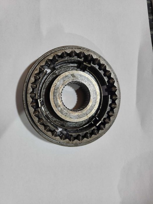 Муфта синхронизатора 5 передача 02J 311 241 D