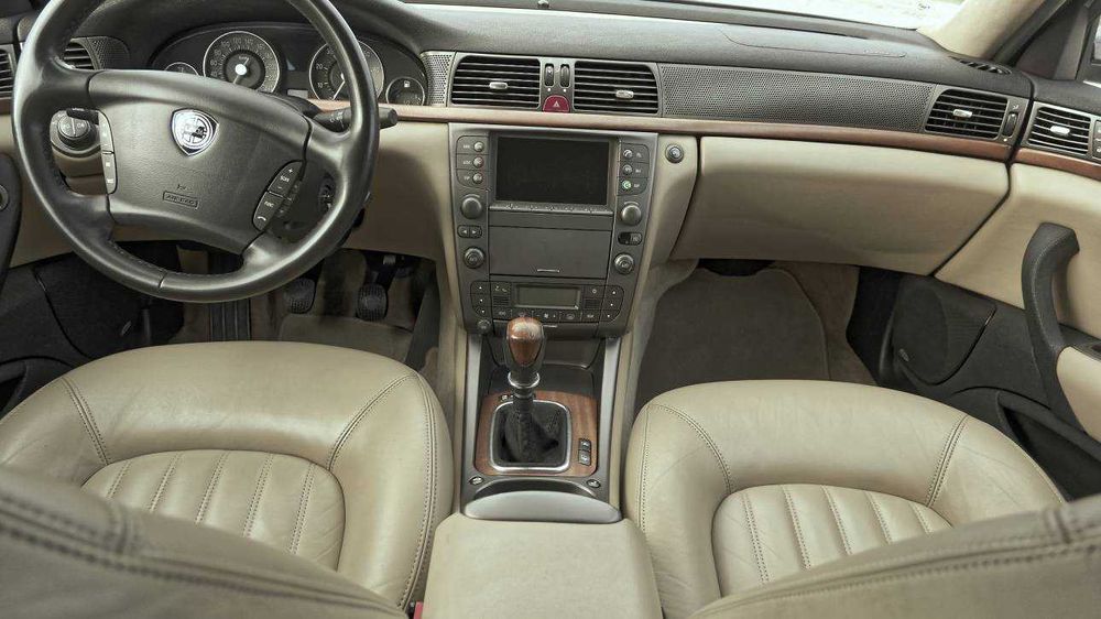 Lancia thesis 2.0 turbo nacional