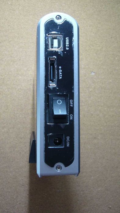 Caixa para disco externo