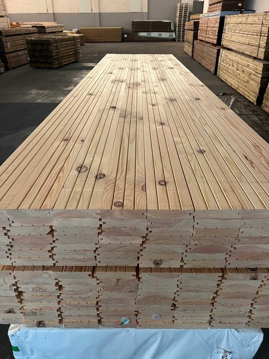 Soalho de Madeira - PINHO APARELHADO com macho-fêmea