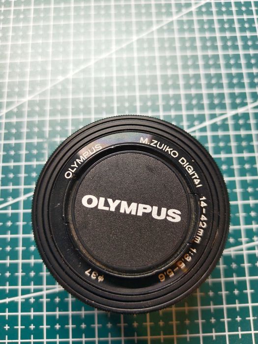 Obiektyw Olympus M.Zuiko 14-42mm f3.5-5.6 Pancake