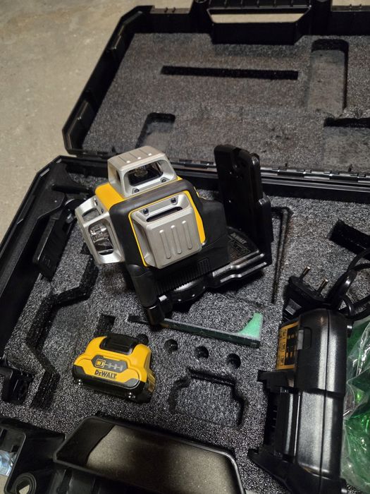 Laser dewalt dce089d1g