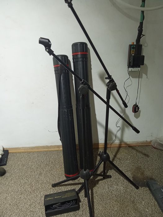 Statyw stojak mikrofonowy plus gratisy