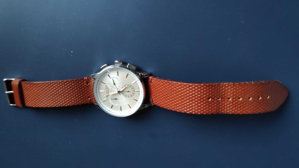Relógio Massimo Dutti (como novo)