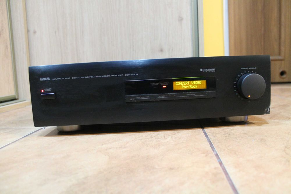 Wzmacniacz / procesor Yamaha DSP-E1000