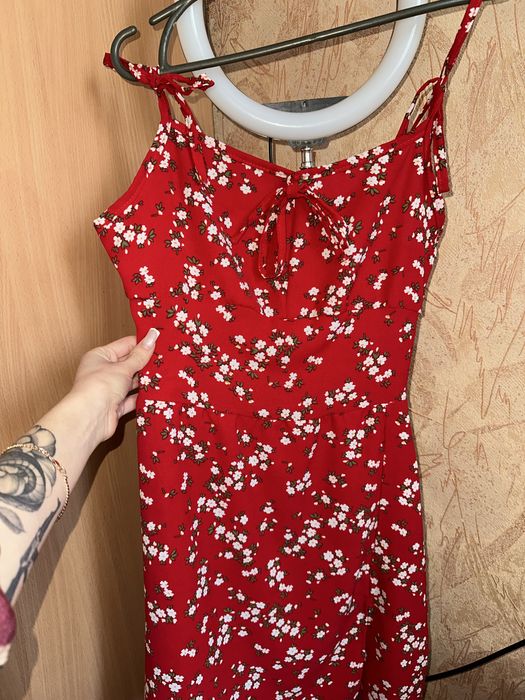 Продам сукню