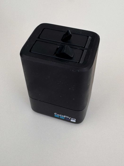 Carregador de bateria duplo + 2 baterias GoPro