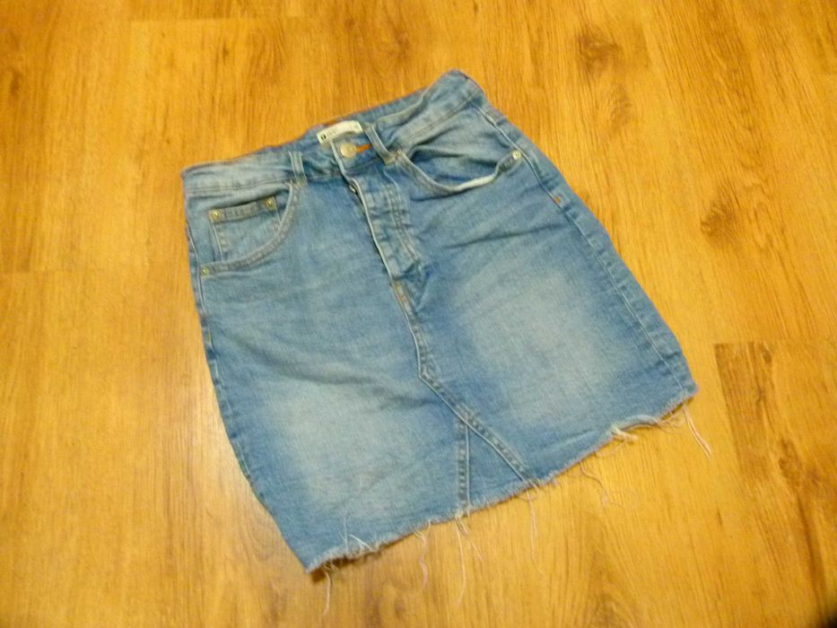 Gina Tricot spódnica jeans postrzępiona rozm 36 S