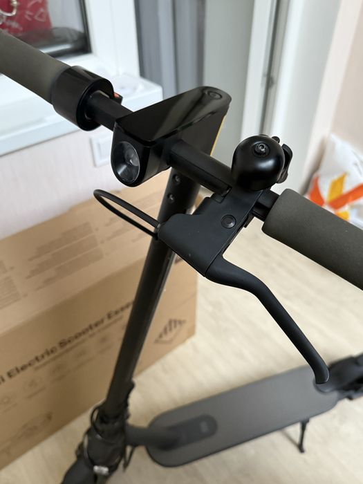 Електросамокат Xiaomi Mi Electric Scooter Essential Black