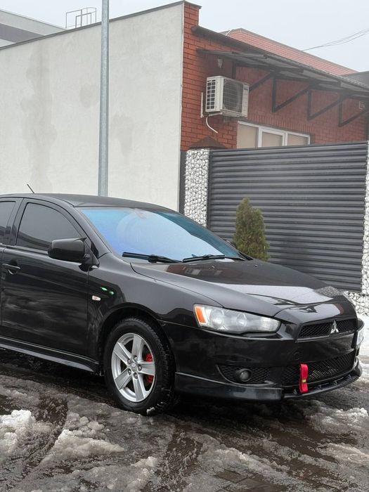 Mitsubishi Lancer 10-X