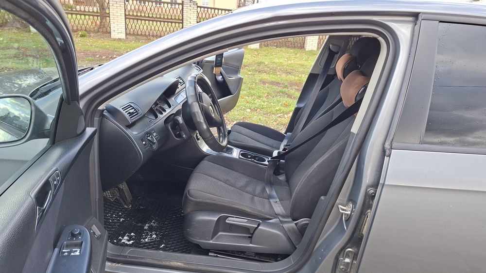 Обміняю Фольцваген пасат б6.1.6.бенз.