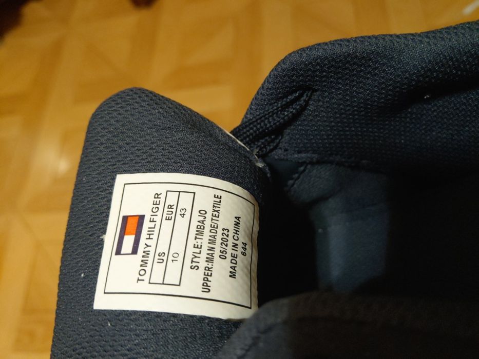 Мокасины  кроссовки Tommy Hilfiger р.43