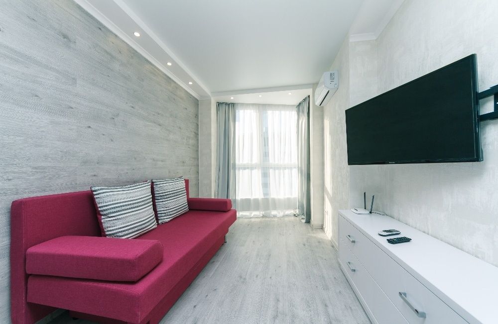 Подобова оренда видової двокімнатної, сповненої затишку і тепла.