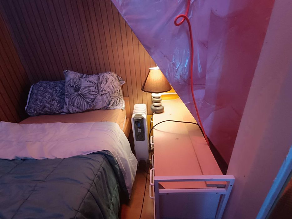 Quarto Privado c/ TV 55", Prime, WiFi, AC e Contrato