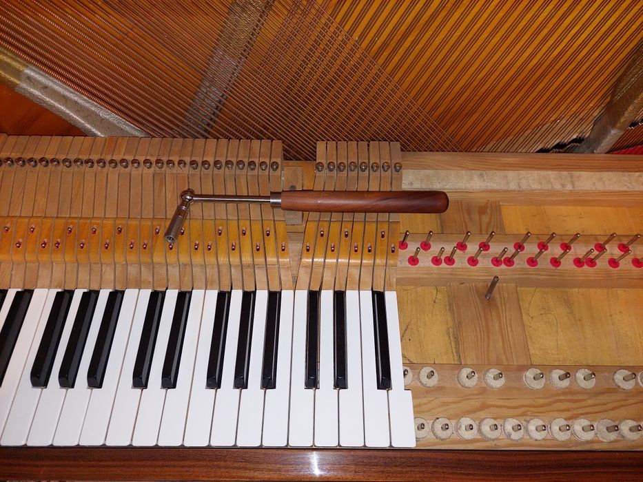 Pianino strojenie, regulacja, renowacja