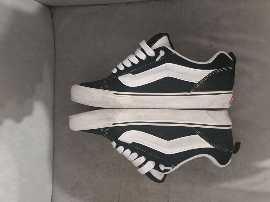Vans knu School..