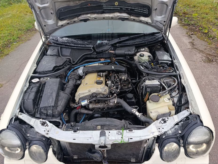 Продам Mersedes E230