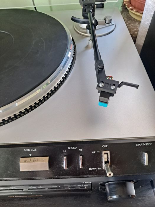 Gramofon SANYO  TP 1024