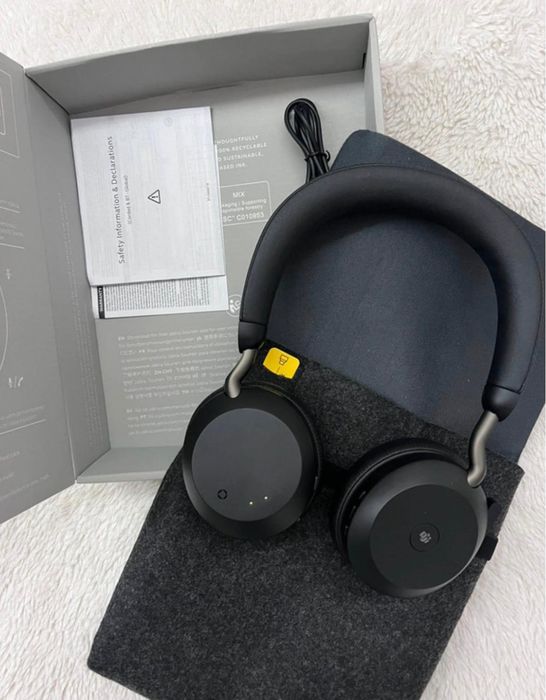 Jabra Evolve2 75