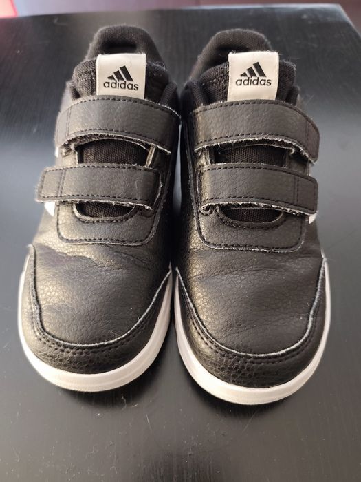 Sapatilhas adidas nr 32