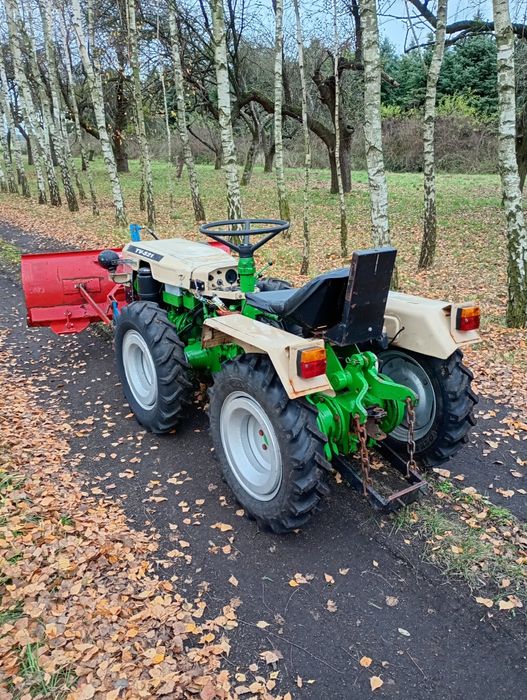 Ciągnik ogrodniczy ciagniczek tv521  traktorek TV521 spych do śniegu