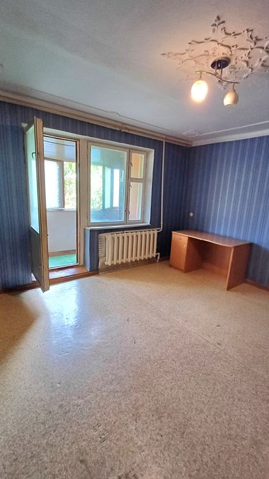 Продам 2-х комнатную "Чешку" 53 м2 на 3/10 в Центре