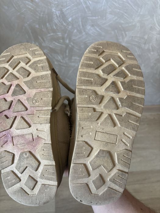 Уггі на дівчинку 35 розмір