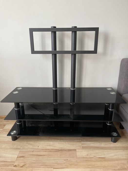 Stolik szklany na telewizor