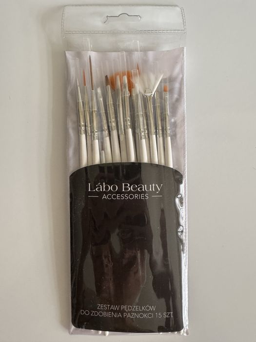 Zestaw pędzelków do zdobienia paznokci 15 sztuk