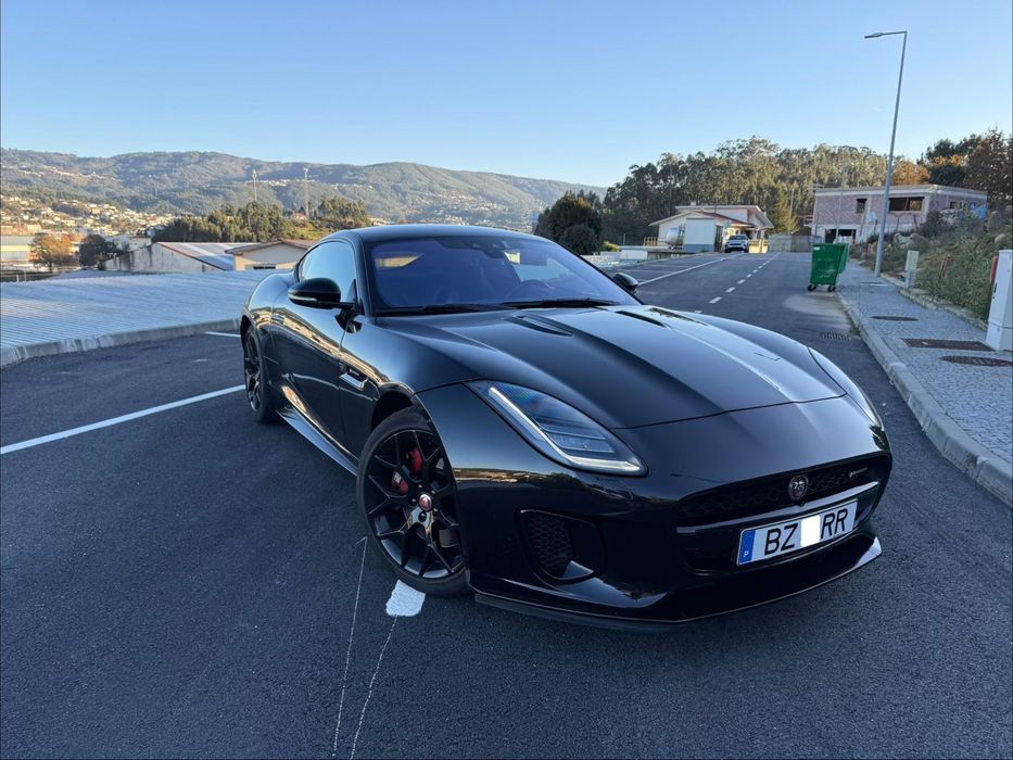 Jaguar F-Type 2.0 i4 R-Dynamic Black