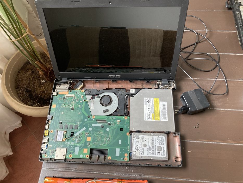 Ноут Asus x 551 c