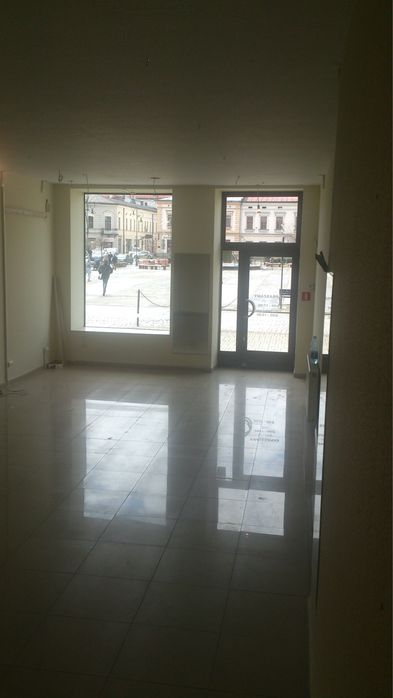 Lokal 100m2 do wynajecie Rynek parter