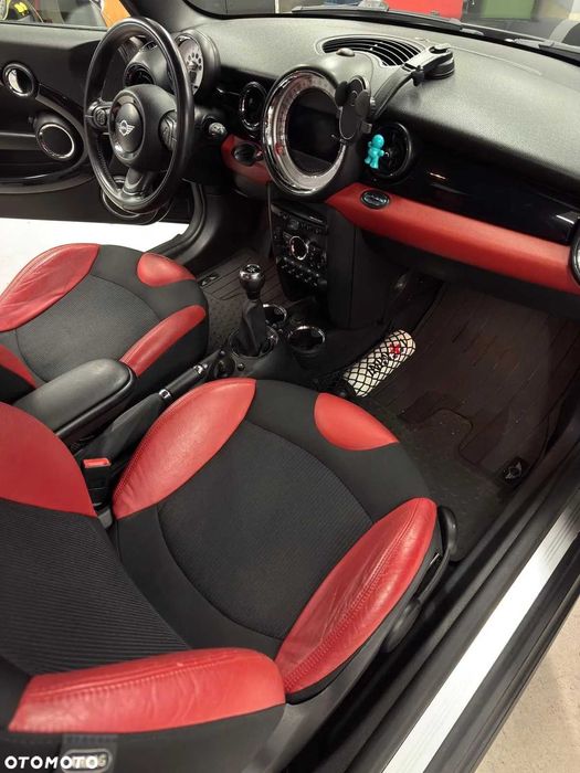 Mini Cooper D 1.6 Diesel 2010 uszkodzony silnik