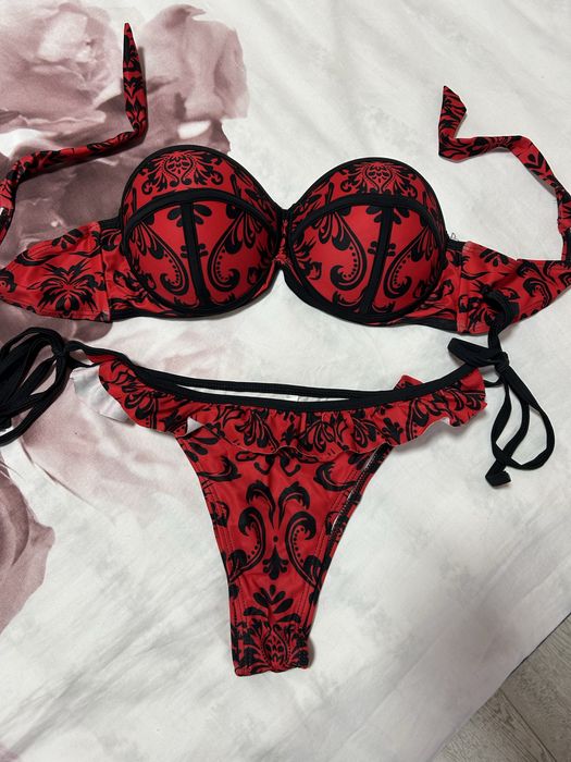 Купальники жіночі,дівочі