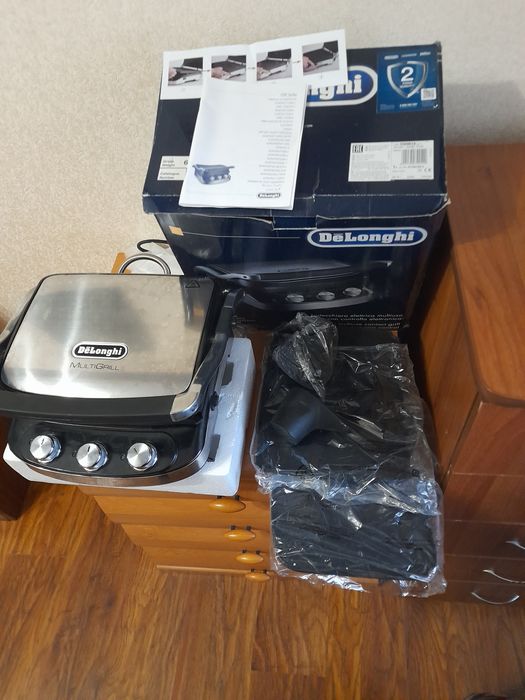 Продам електрогрильницю Делонджі CGH 912