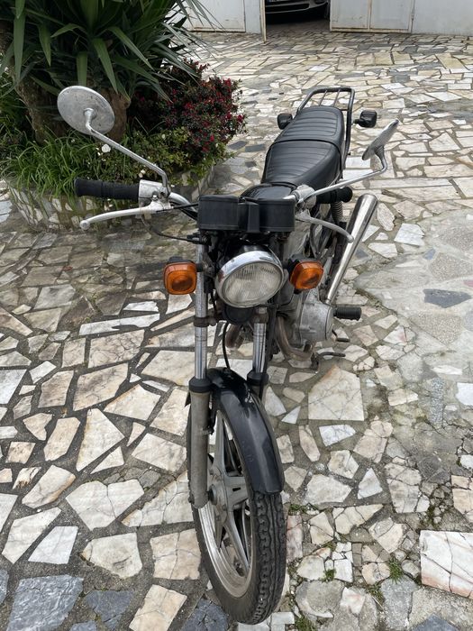 Honda CB 125 Twin