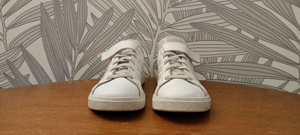 Buty sportowe adidas rozm. 33