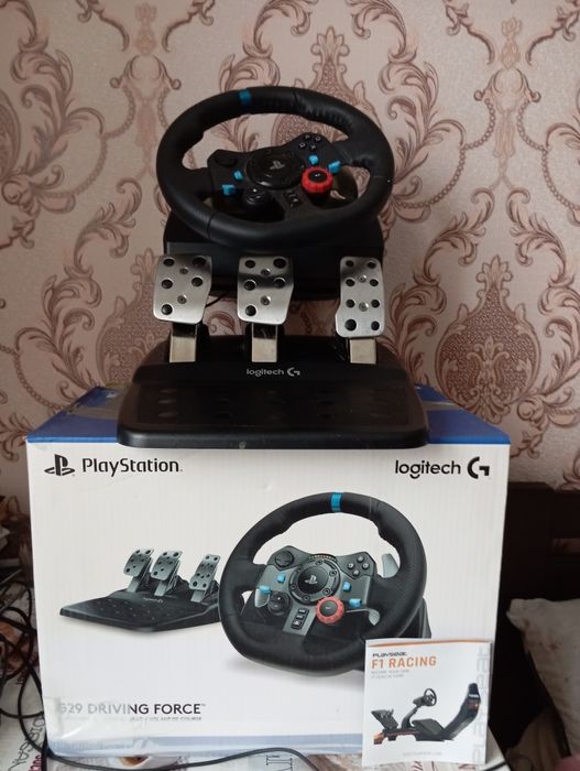 Руль педалі Logitech G29