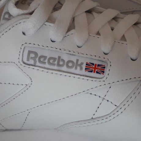 Ténis da Reebok Originais NOVOS em pele brancos - número 37