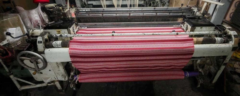 Ткацькі верстати СТБ 180-4 в  хорошому стані ( напрацювання мале )