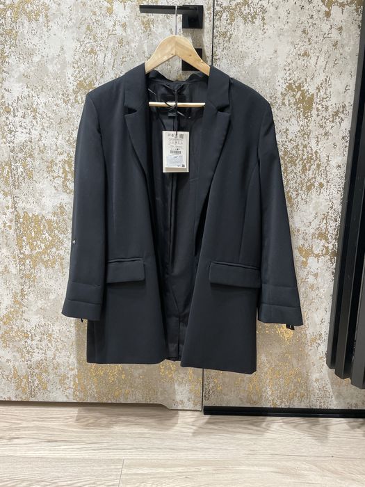 PULL&BEAR czarna marynarka damska, L