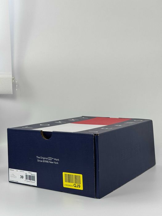 The Brooklyn Suede EN0EN02476