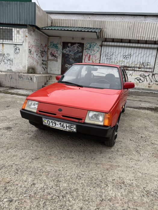 На ходу 
Нове: Стартер, генератор, акумулятор, свічки, бронепровода, акум, котушка, куліса кпп і т.д 
Масло замінено 
Вкладень не потребує
Ноги не випадають 

При бажанні можна переоформити